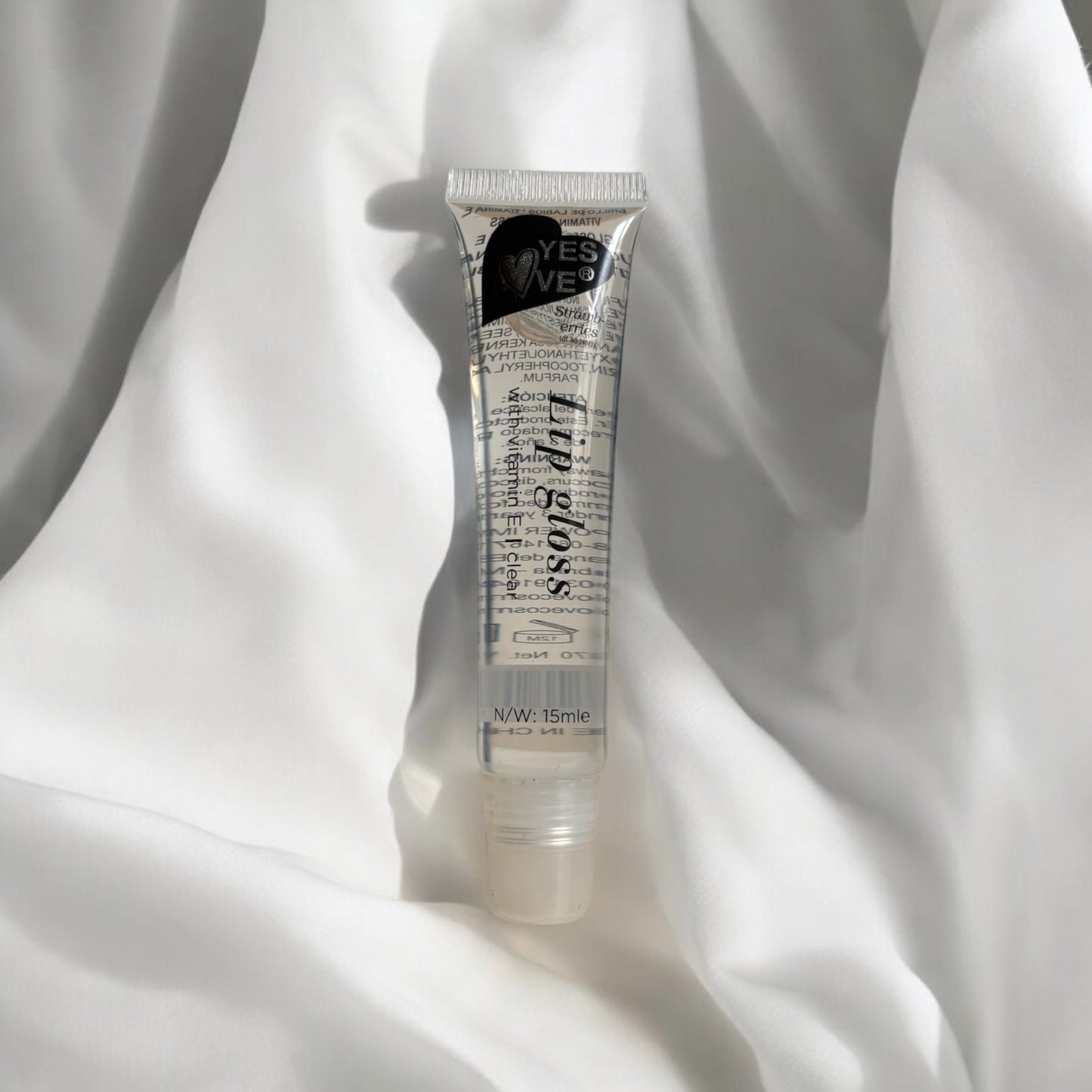 Lip gloss transparent