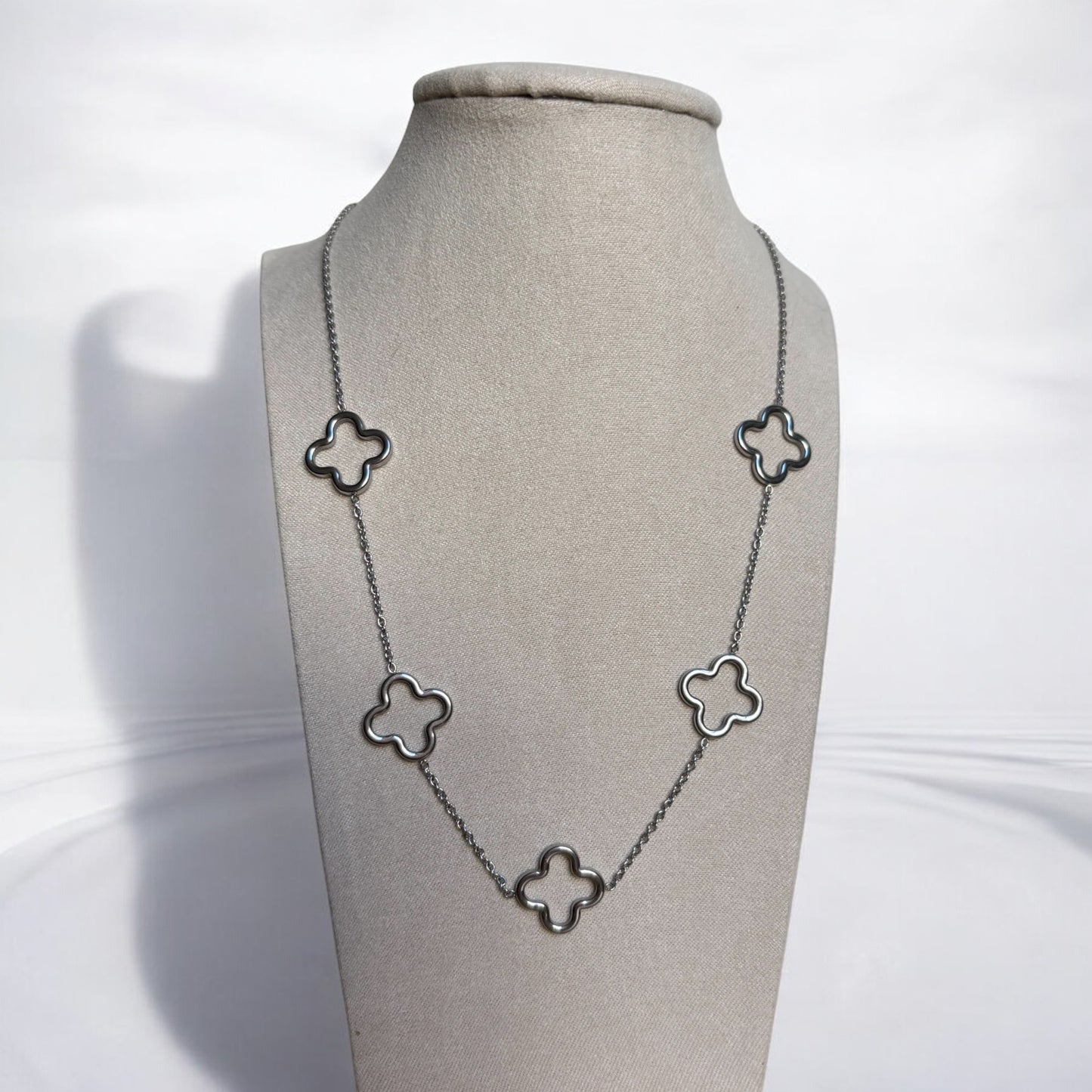 Colliers - Reine Argenté